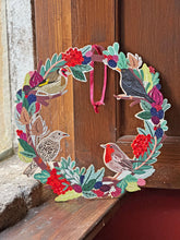 Load image into Gallery viewer, Birds & Berries Christmas Wreath
