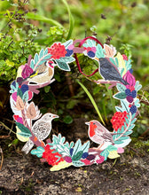Load image into Gallery viewer, Birds & Berries Christmas Wreath