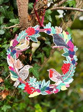 Load image into Gallery viewer, Birds & Berries Christmas Wreath