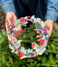 Load image into Gallery viewer, Birds & Berries Christmas Wreath