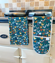 Load image into Gallery viewer, Chicken Oven Glove & Tea Towel Set