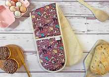 Load image into Gallery viewer, Whippet Print Oven Glove
