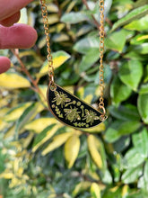 Load image into Gallery viewer, Bumble Bee Enamel Necklace
