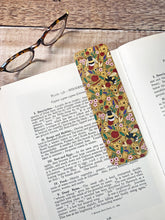 Load image into Gallery viewer, Bumble Bee Bookmark

