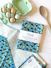 Load image into Gallery viewer, Bumble Bee Print Tea Towel
