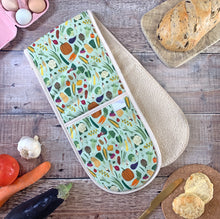 Load image into Gallery viewer, Vegetables Print Oven Glove
