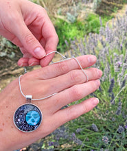 Load image into Gallery viewer, Moon Pendant Necklace
